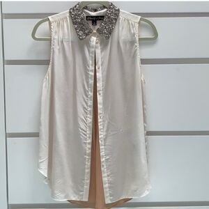 ELIZABETH & JAMES On trend sleeveless sparkle blouse $28  Size M